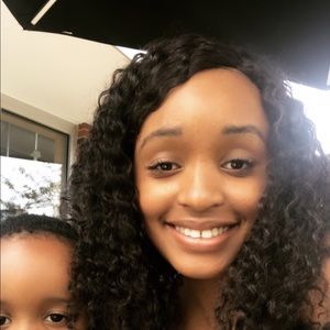 Meet your Posher, Janet